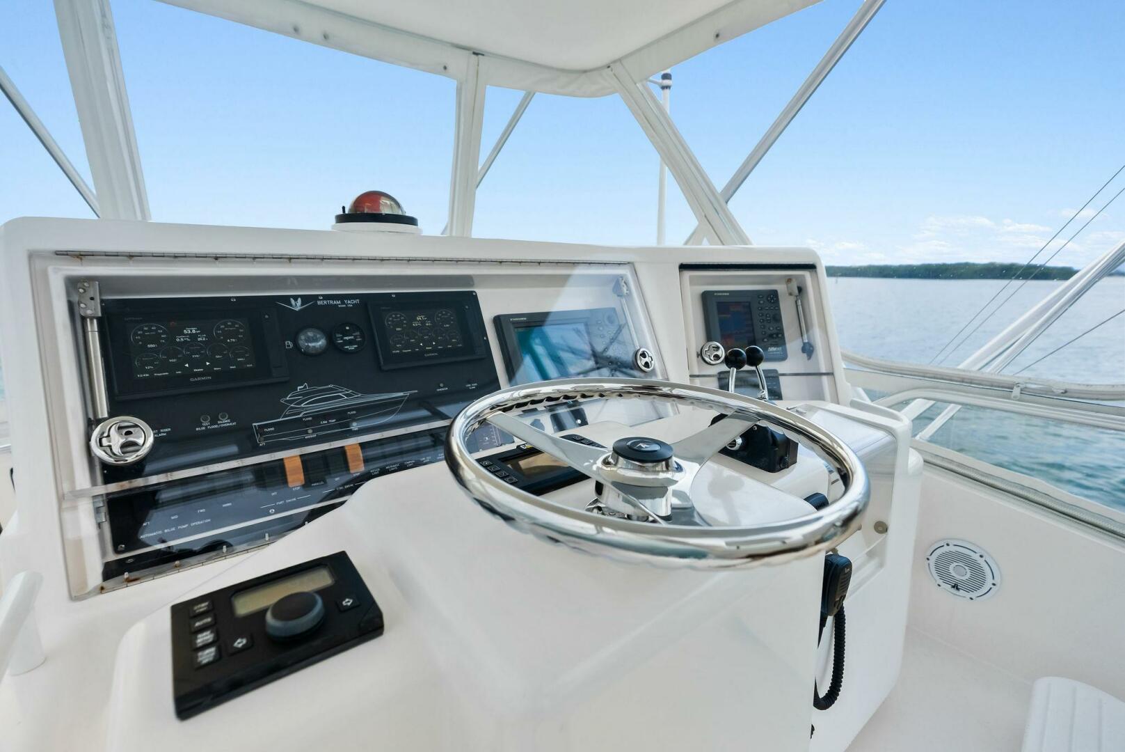 2006 BERTRAM Convertible Base - Image 28