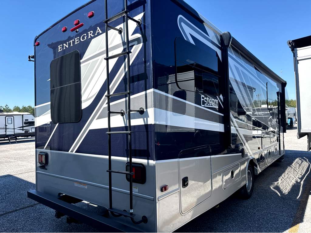 2025 ENTEGRA COACH ESTEEM 31F - Image 4