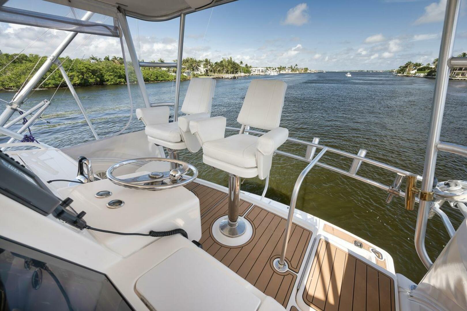 2015 Tiara Yachts Tiara 390 Convertible - Image 16