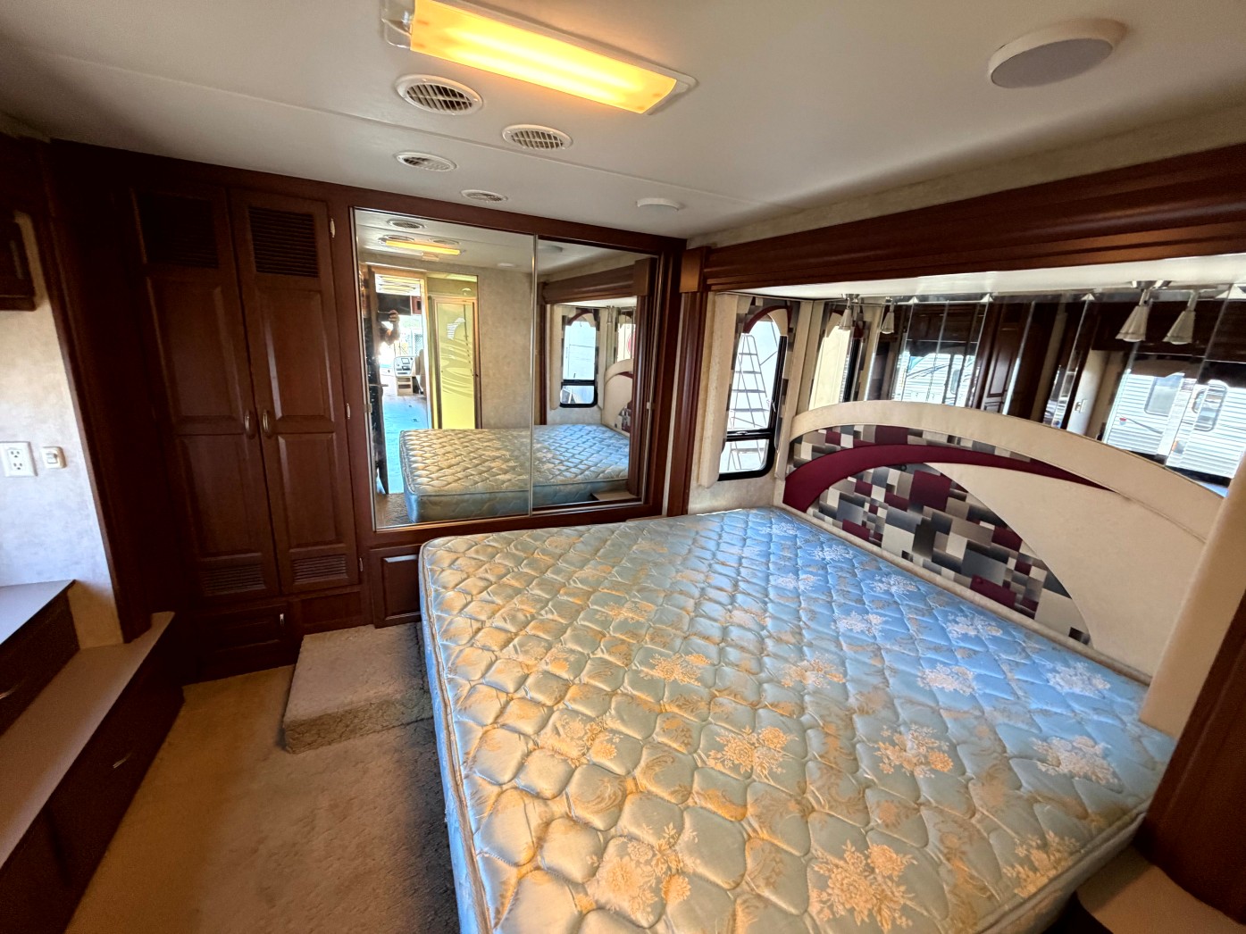 2007 Newmar Ventana 3933 - Image 12