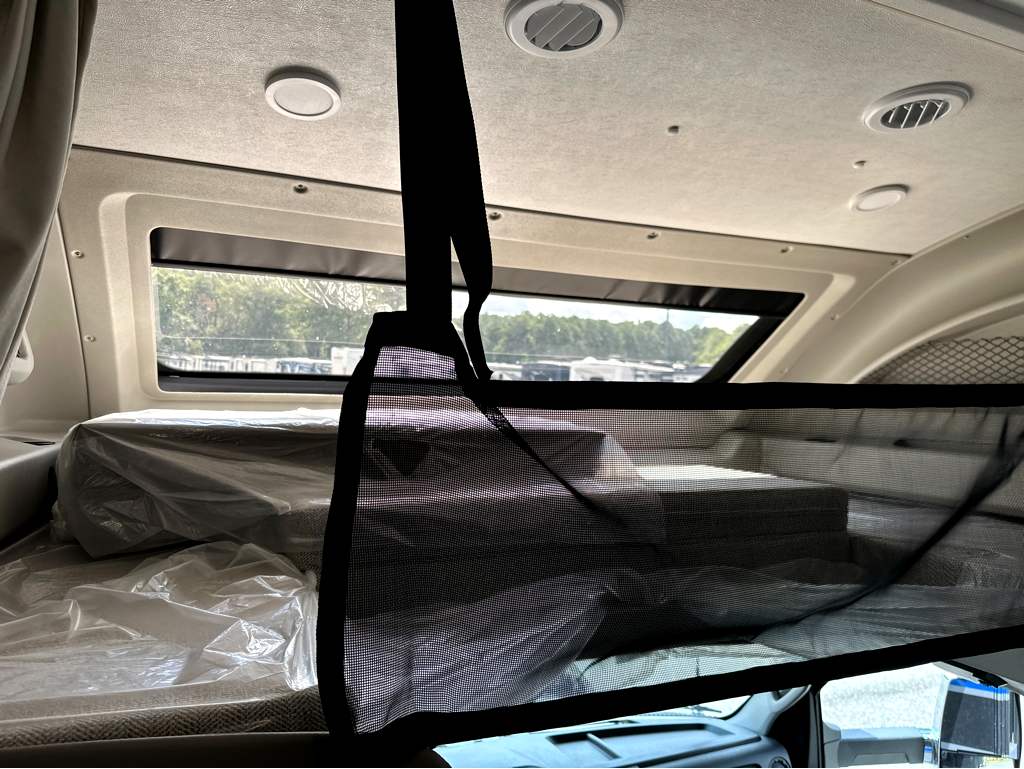 2027 ENTEGRA COACH ODYSSEY 30Z - Image 23