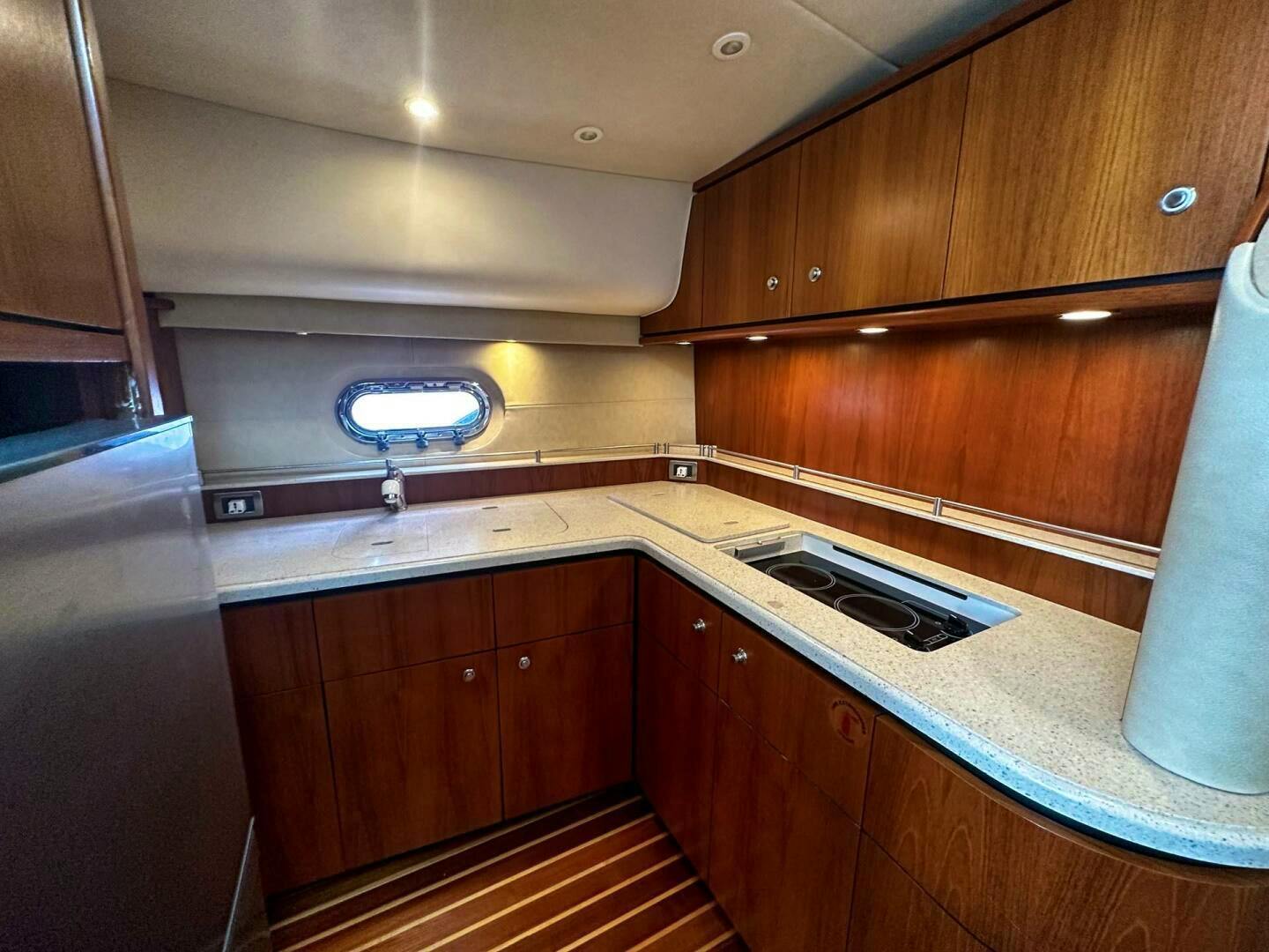2008 Tiara Yachts - Image 9