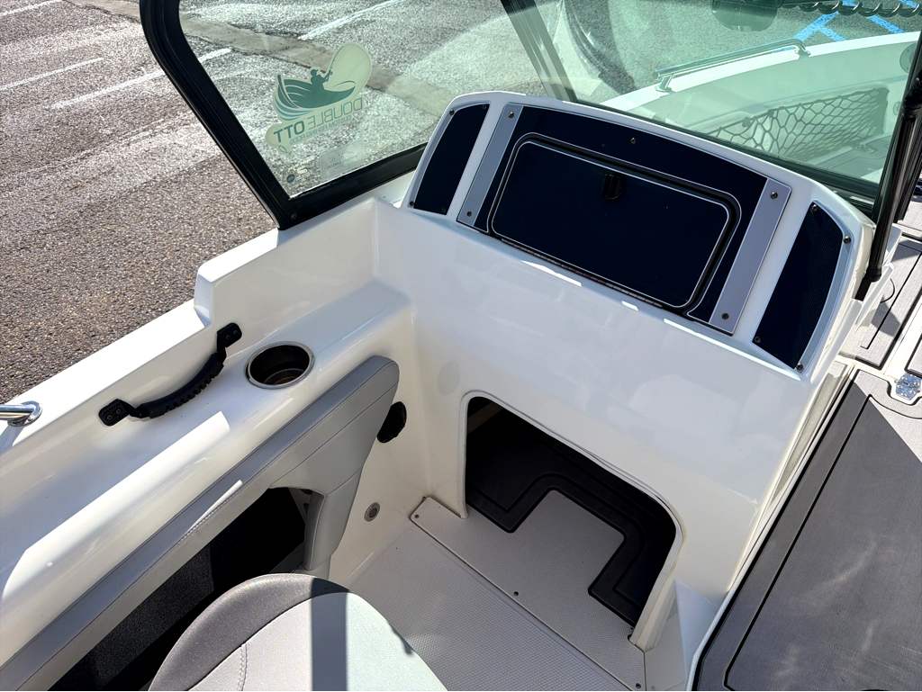 2019 Larson DFX 1750 - Image 20