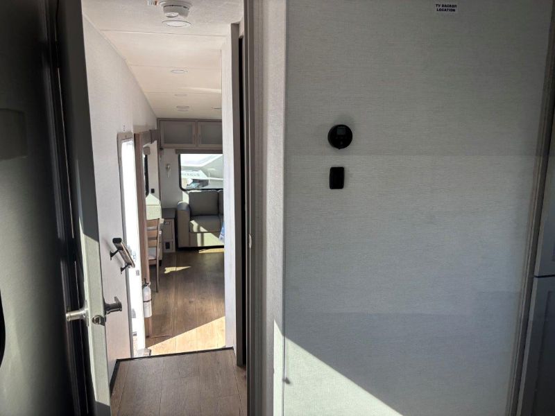 2026 Alliance RV Avenue 25RL - Image 25