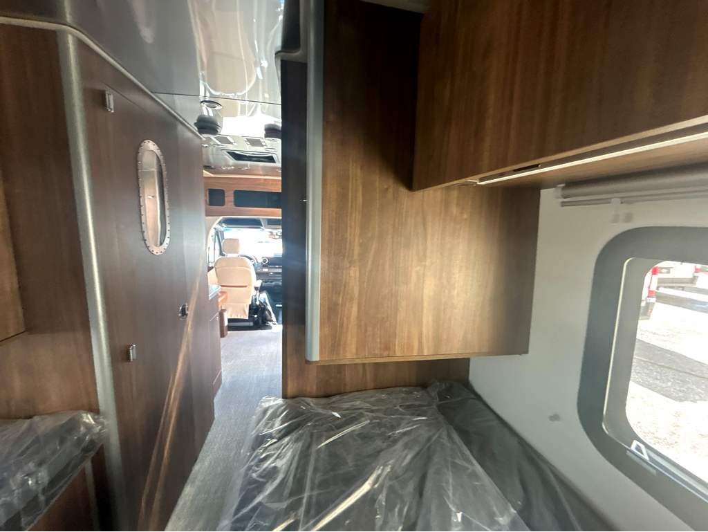 2027 AIRSTREAM ATLAS 25RT - Image 22