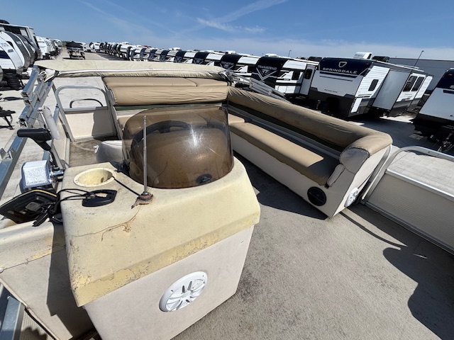 1998 MISTY HARBOR DELUXE 20DLX - Image 11