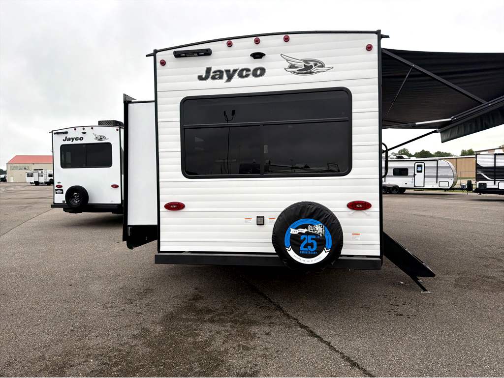 2027 JAYCO JAY FLIGHT 262RLS - Image 4