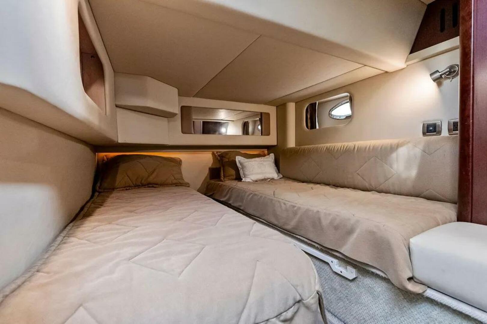 2007 Sea Ray 44 Sedan Bridge - Image 26