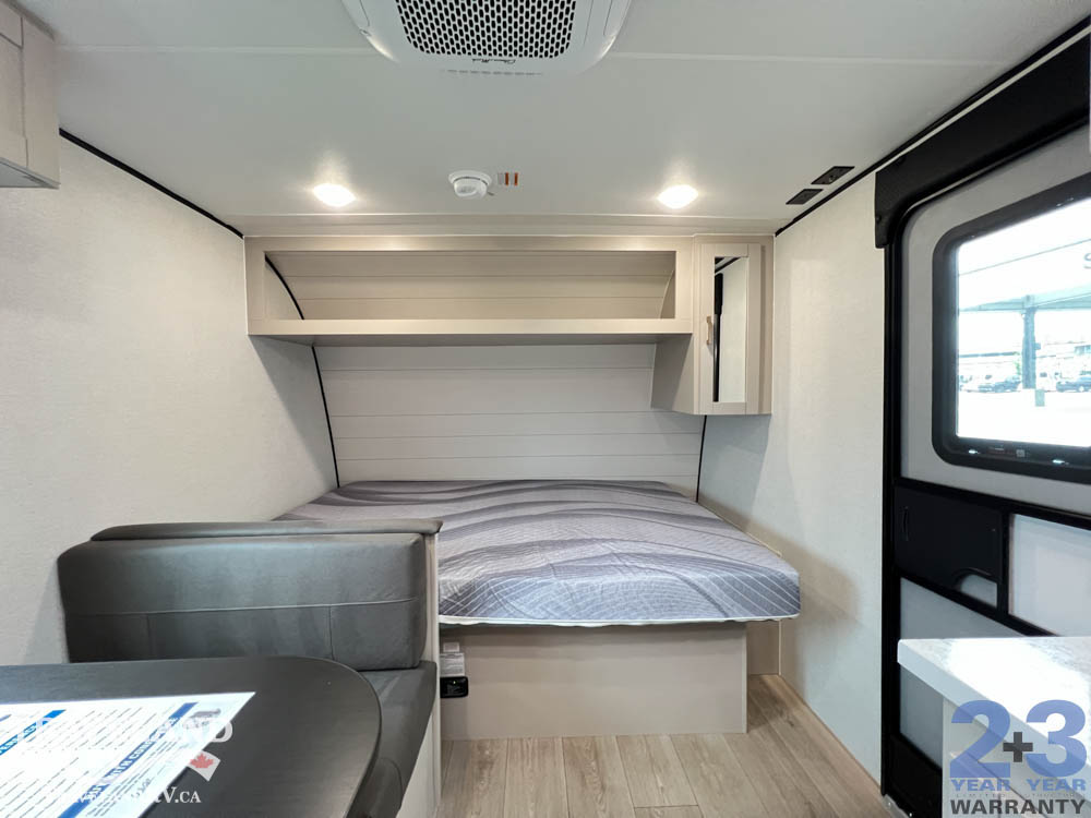 2027 Jayco Jay Feather Air SL 17BHSL - Image 10