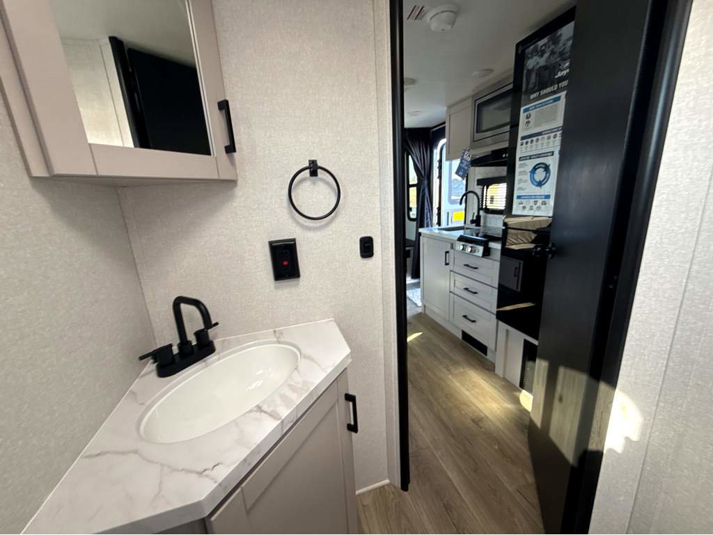 2026 JAYCO JAY FEATHER AIR 19MBS - Image 22