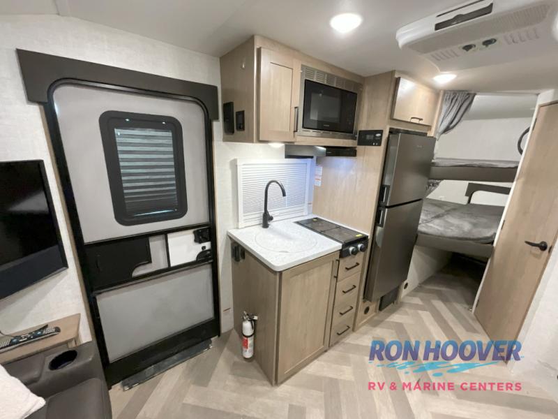 2022 EMBER OVERLAND SERIES 191MDB - Image 6
