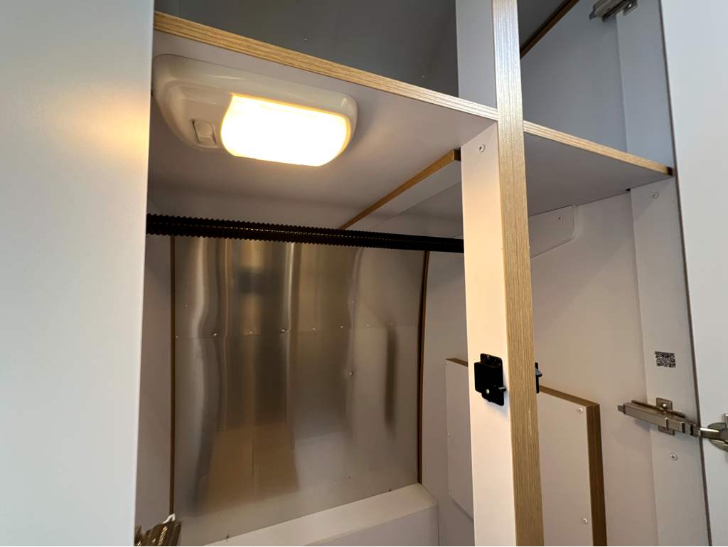 2027 AIRSTREAM TRADE WIND 27FBQ - Image 19
