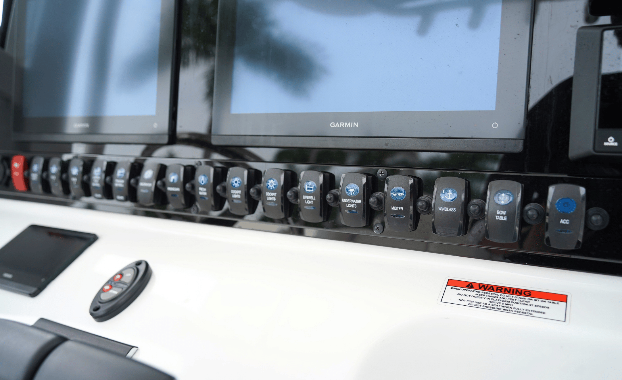 2025 SEA HUNT GAMEFISH 27FS - Image 39