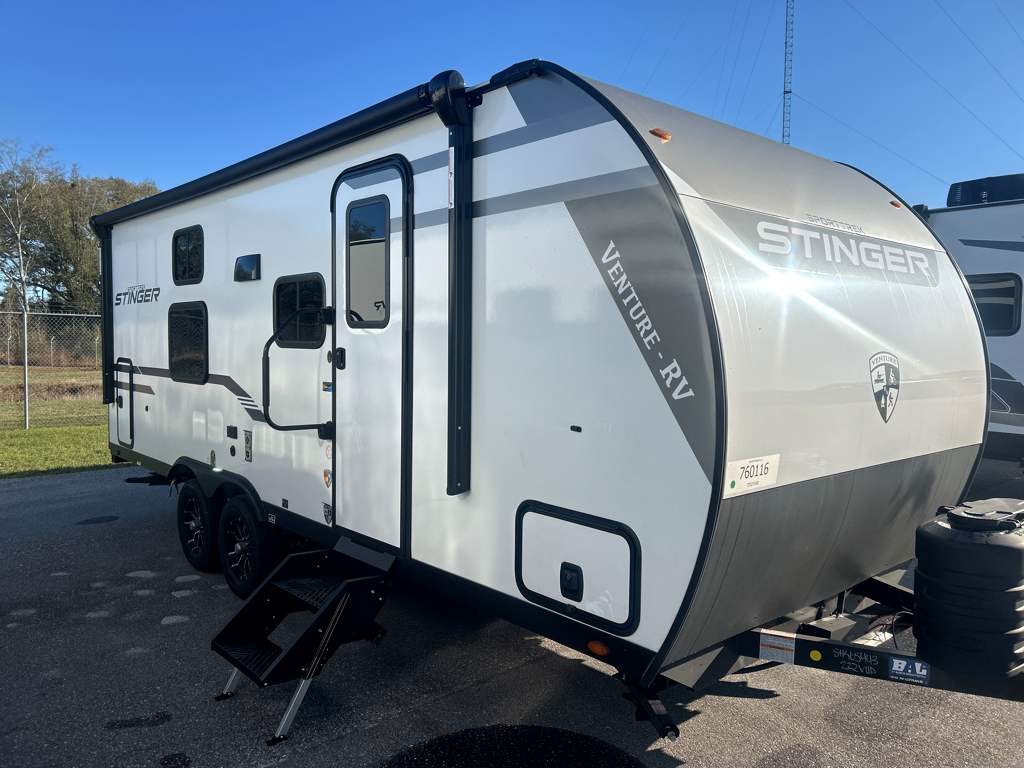 2026 VENTURE RV SPORTTREK STINGER 222VUD - Image 1