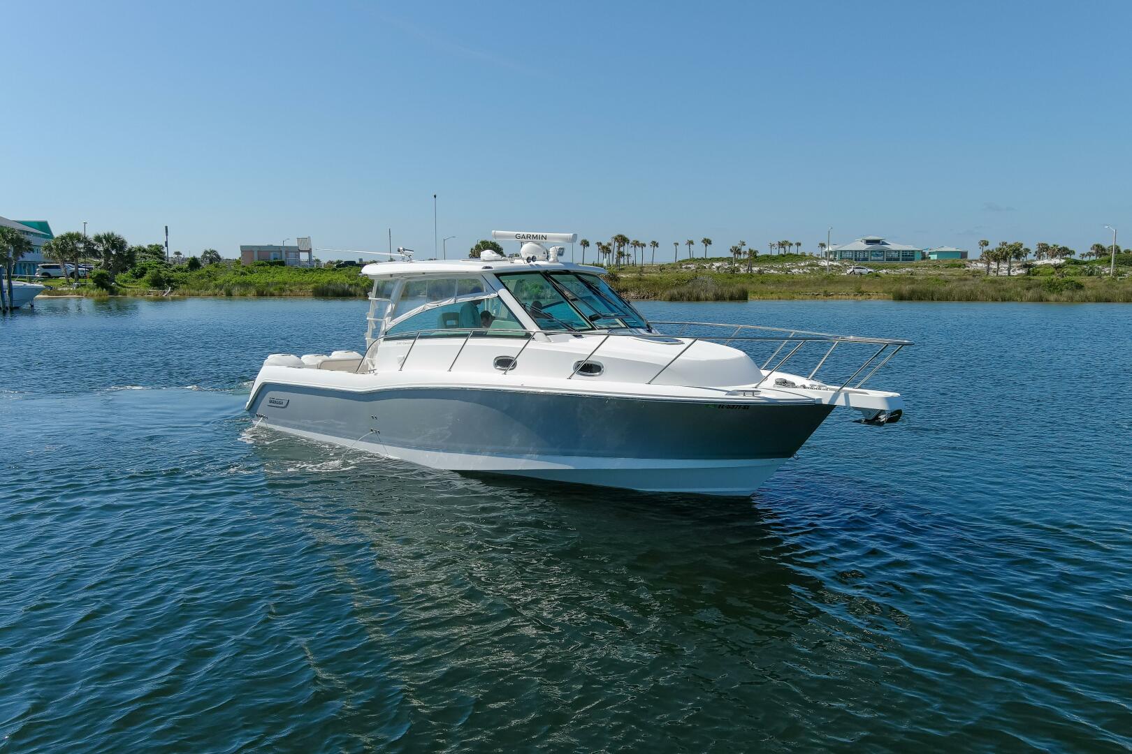 2019 Boston Whaler 345 CONQUEST - Image 1