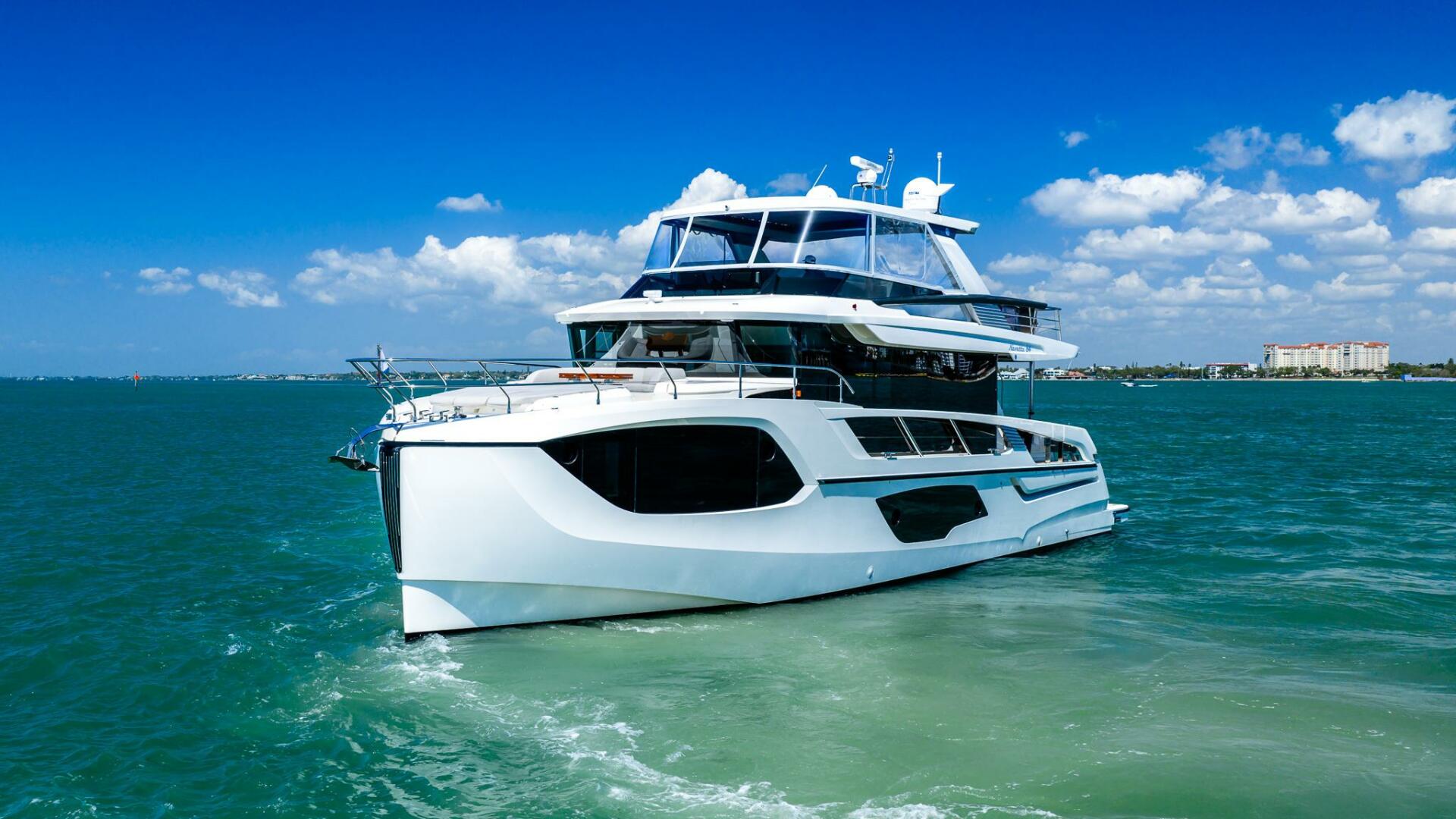 2022 Absolute Navetta 64 - Image 16