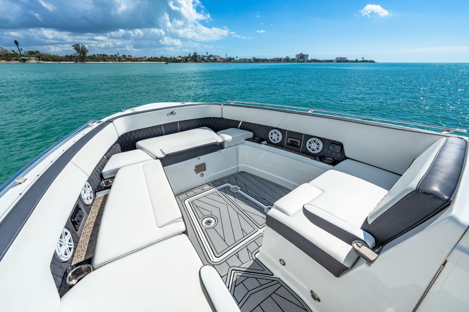 2023 Monterey 385SS - Image 23
