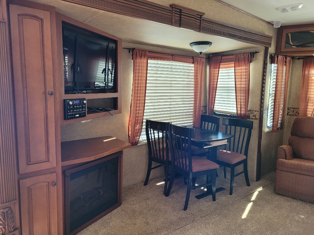 2011 Heartland Big Country BC 3250TS - Image 6