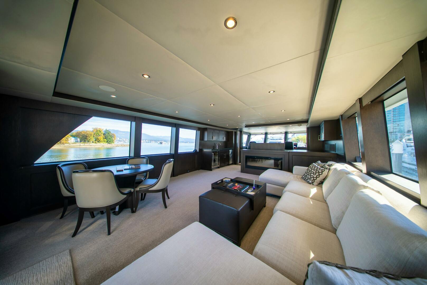 1992 Crescent Custom Yachts Custom - Image 34