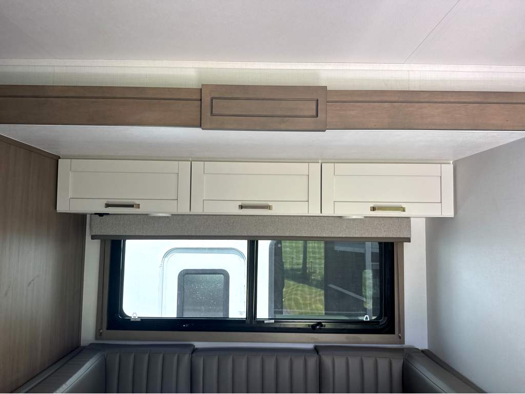 2027 ENTEGRA COACH ODYSSEY 24B - Image 15