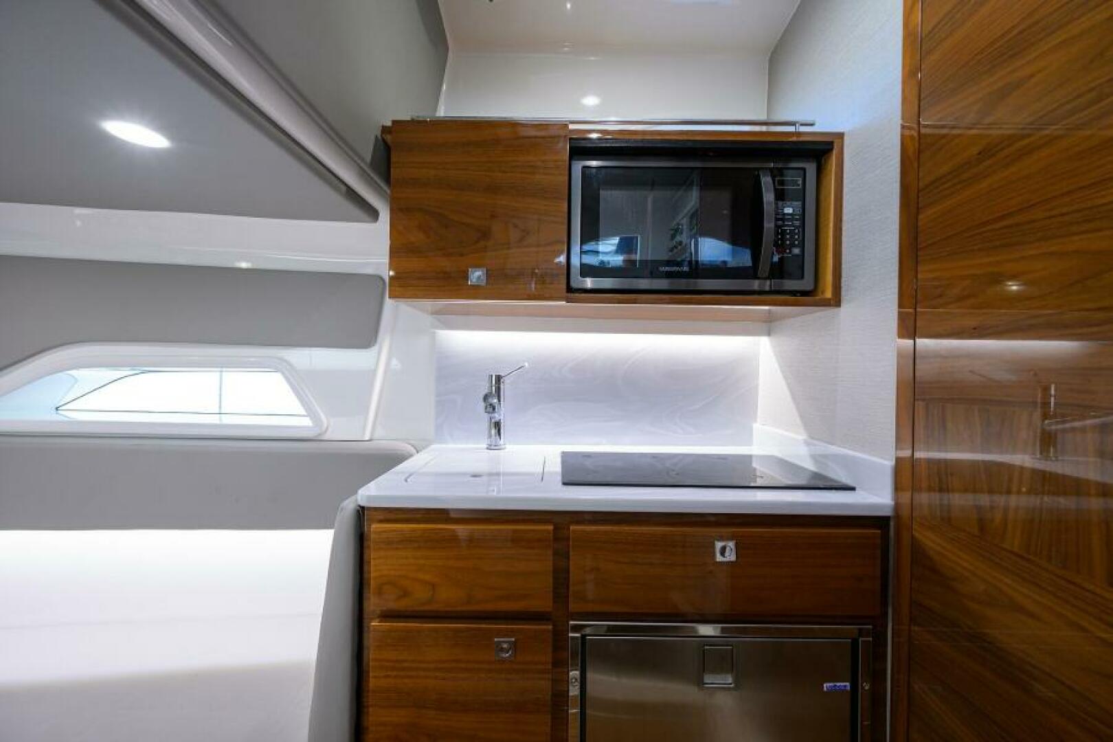 2020 VIKING VIKING 61 Convertible Base - Image 15