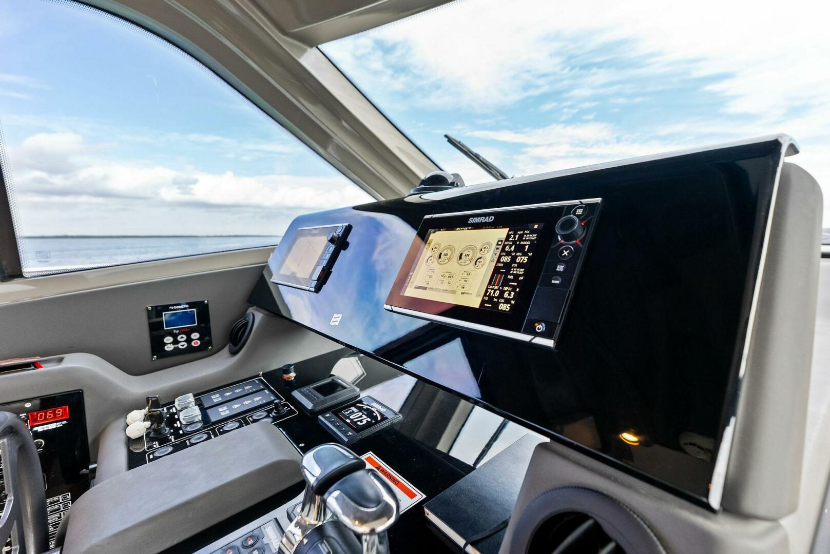 2018 Ferretti Yachts 800 - Image 28