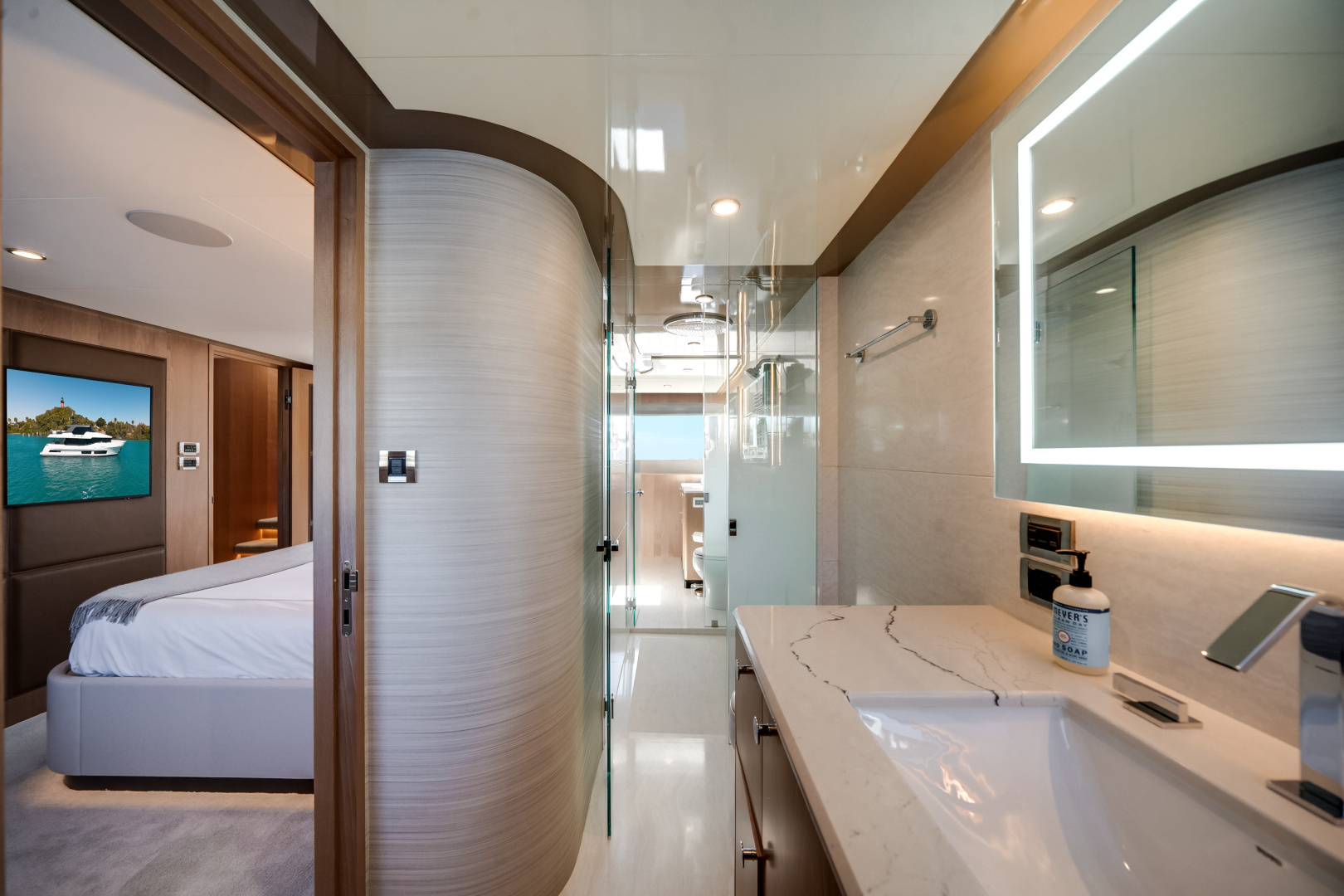 2025 Ocean Alexander 28L - Image 34