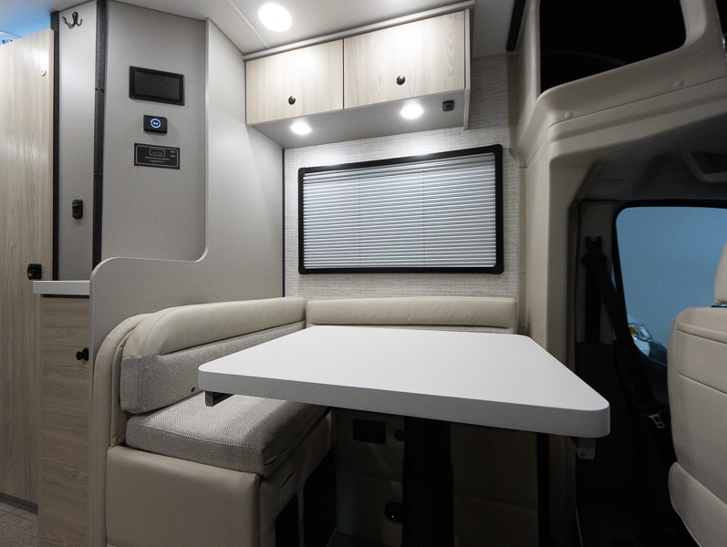 2025 Jayco Granite Ridge 22T - Image 11