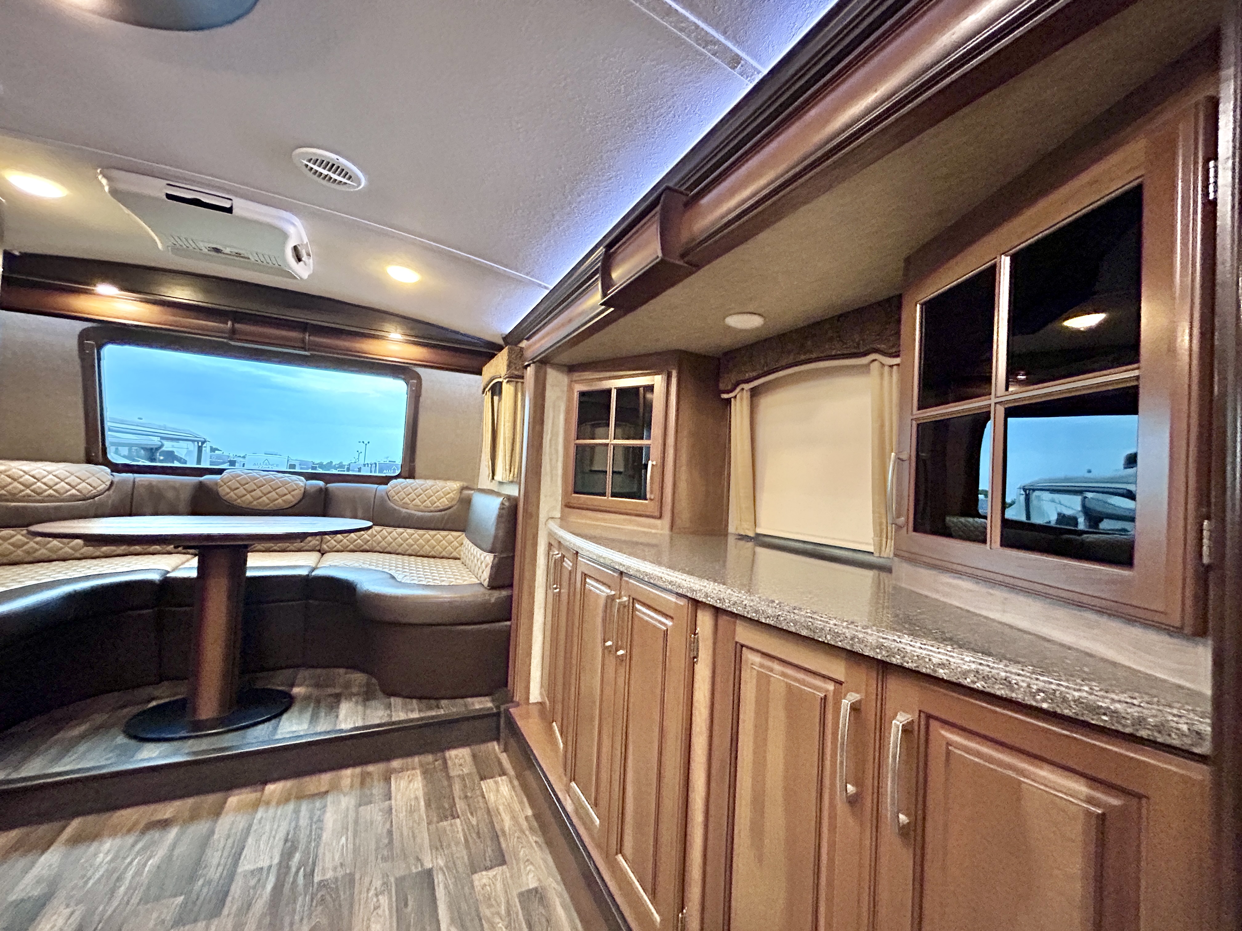 2017 Keystone Montana 3820FK - Image 14