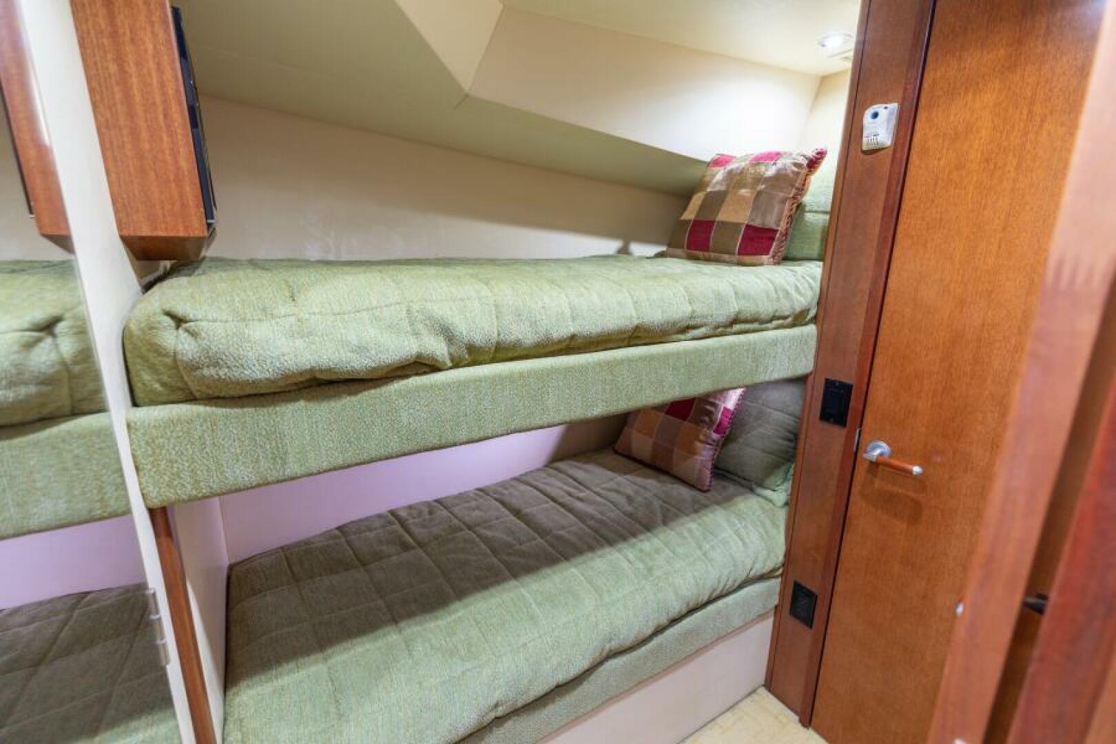 2008 Hatteras 60 Convertible - Image 18