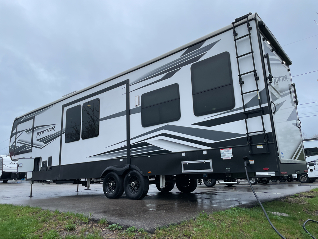 2022 Keystone Raptor 351 - Image 4