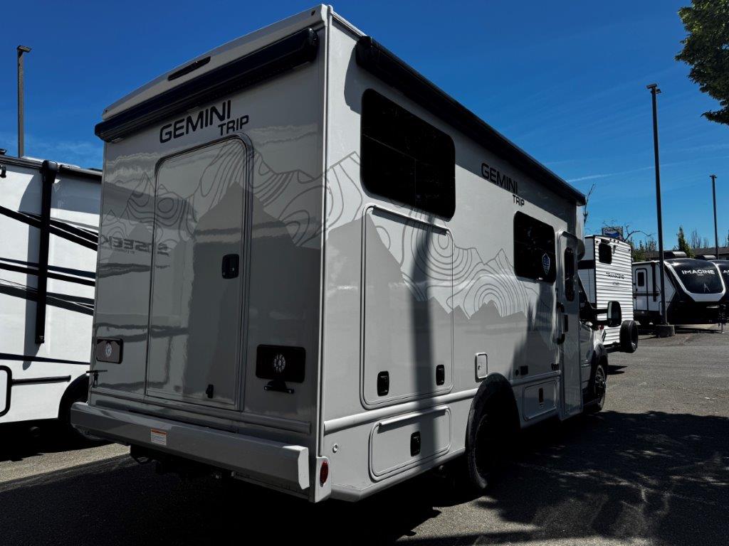 2027 Thor Motor Coach Gemini Trip 22MT - Image 5