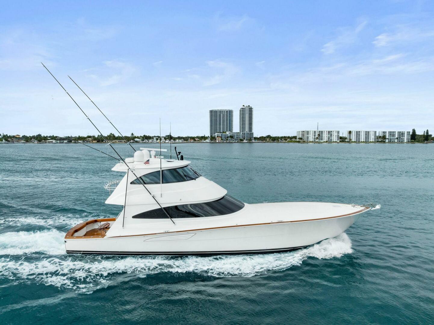 2022 Viking 68 Enclosed Bridge - Image 82