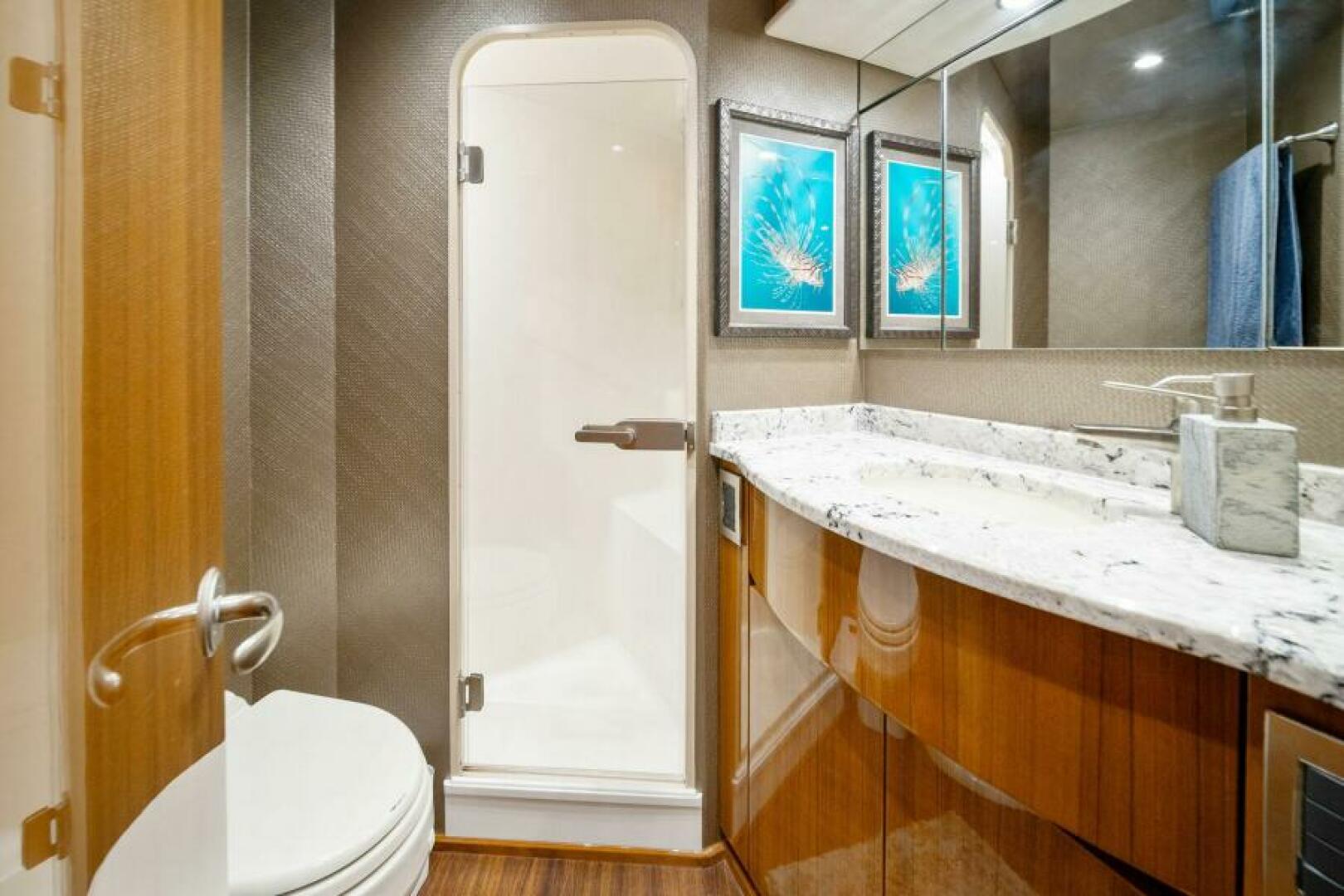 2016 Viking 55 Convertible - Image 21