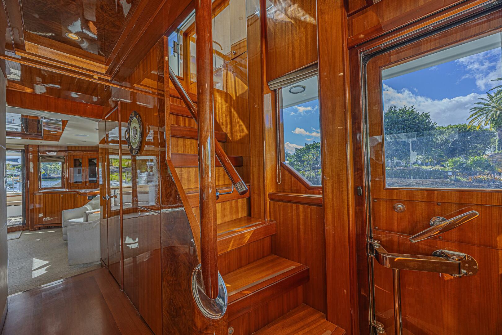 2010 Ocean Alexander 74 Motoryacht - Image 36