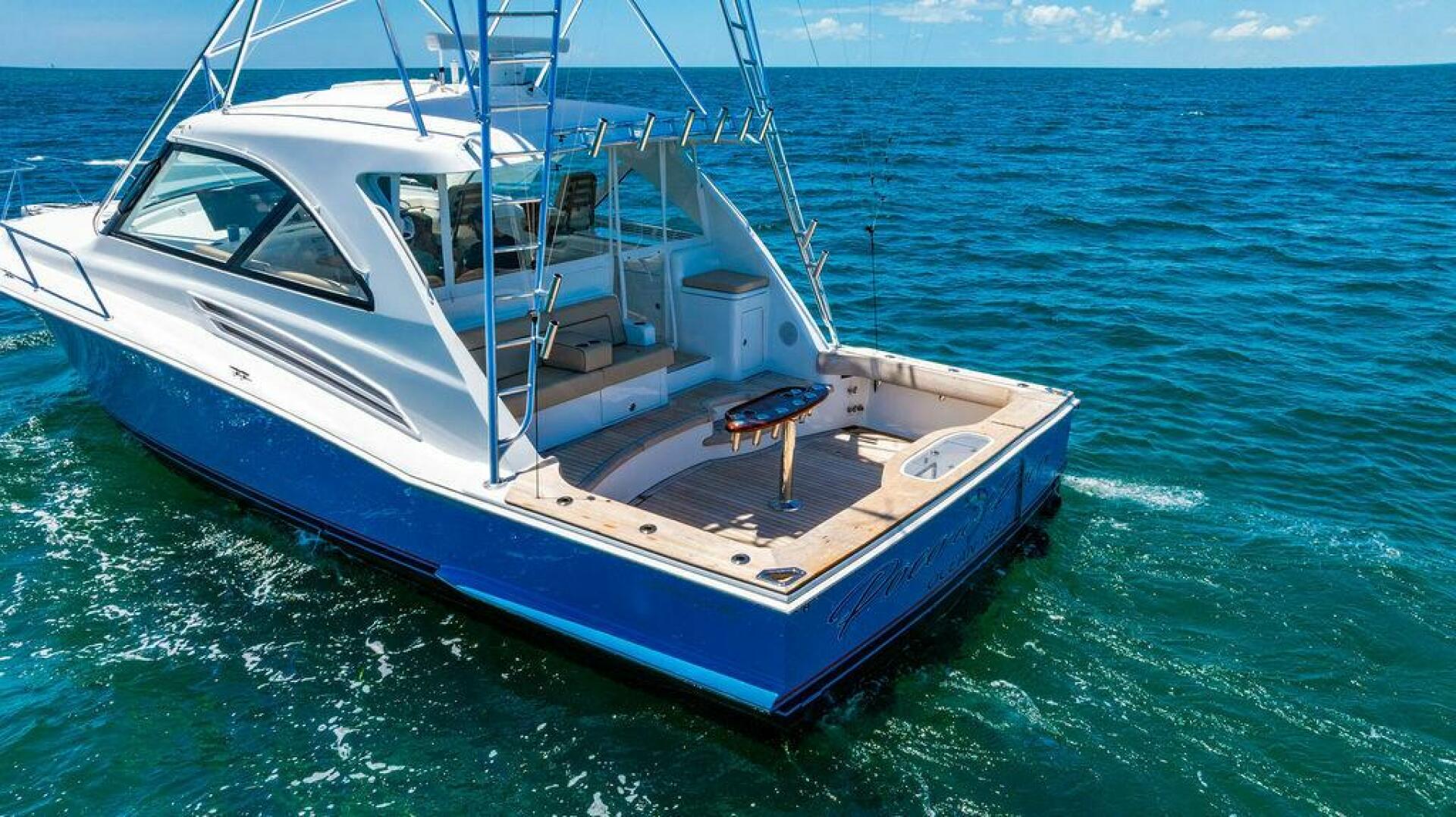 2023 Hatteras GT45X - Image 7
