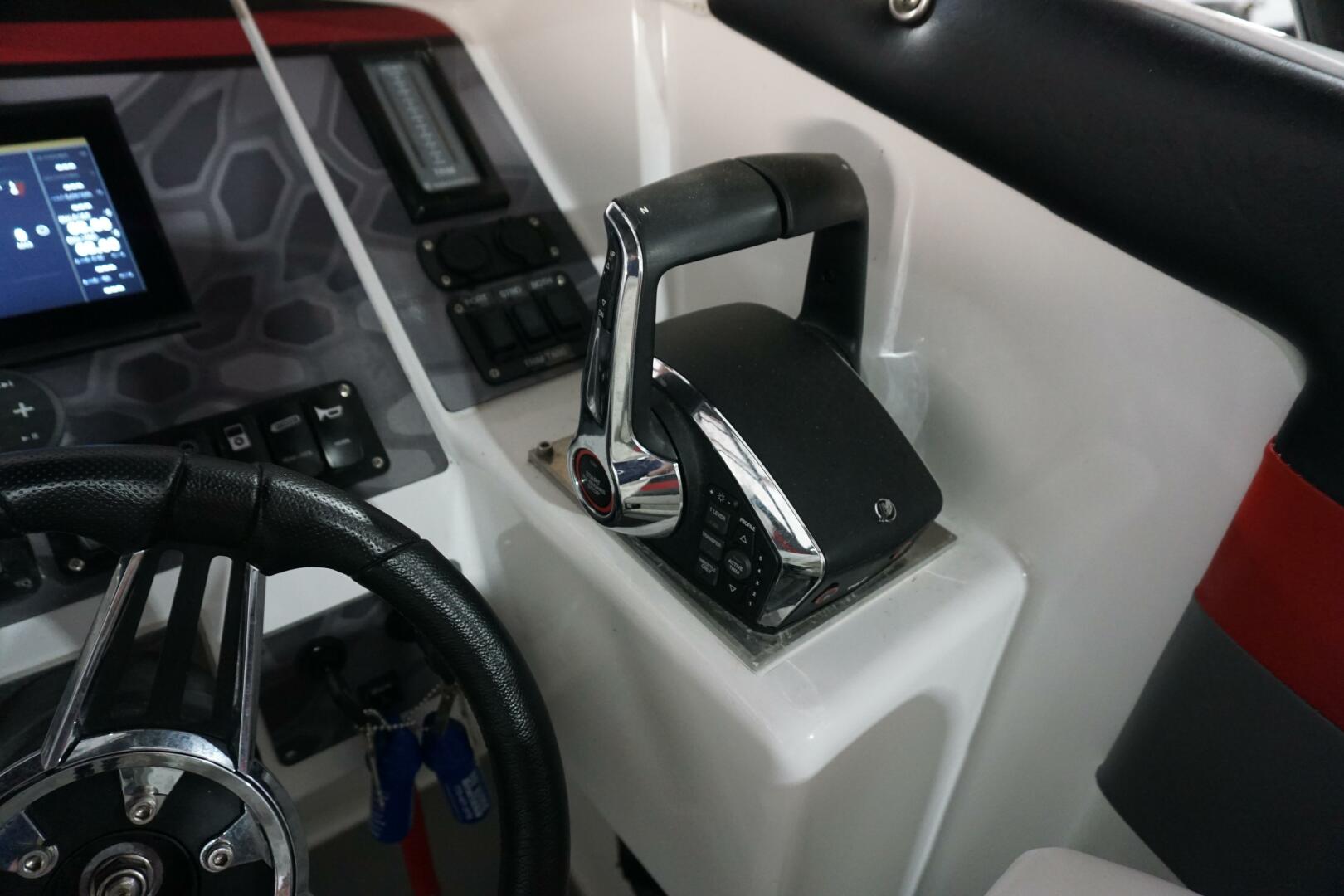 1998 Active Thunder 32 CC - Image 11