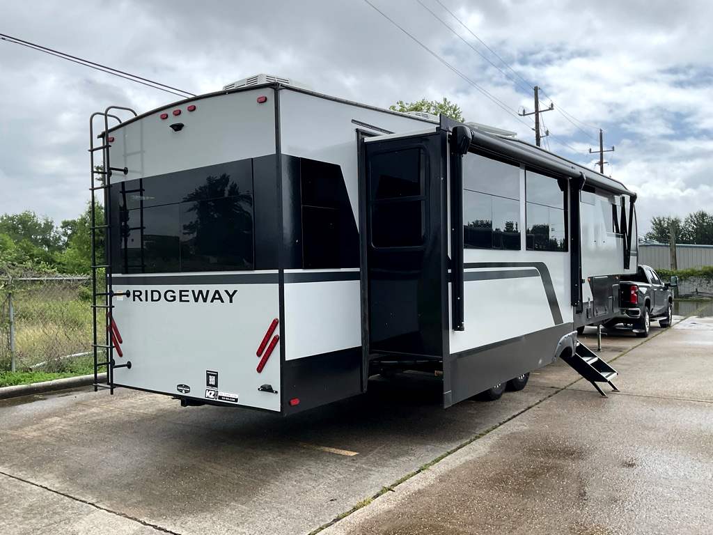 2027 KZ RIDGEWAY 36MBL - Image 37
