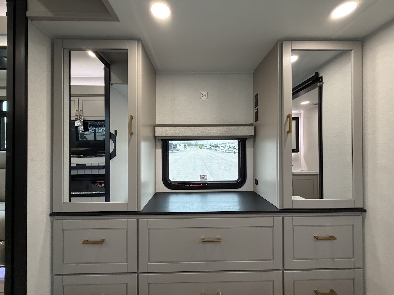 2027 JAYCO NORTH POINT 375TBDB - Image 37