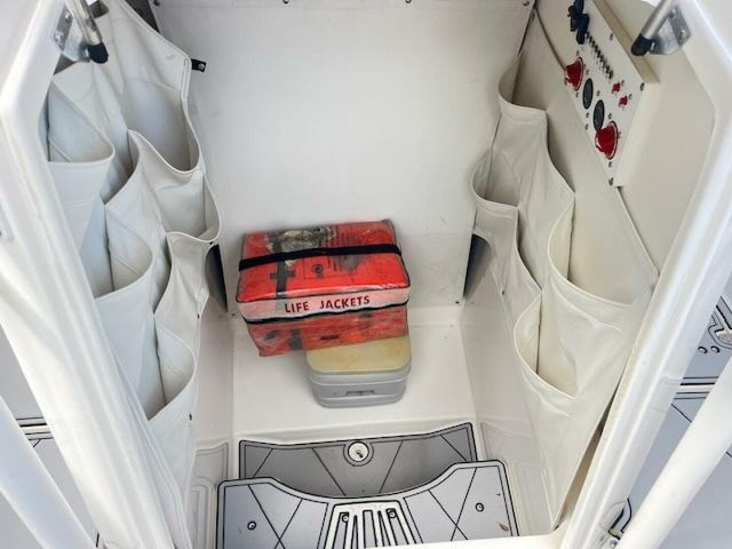 2019 Wellcraft 262 F CC - Image 5