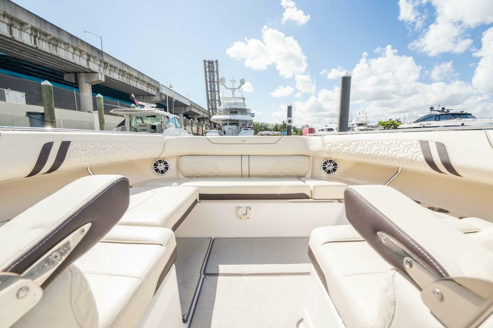 2022 Regal LX36 - Image 31