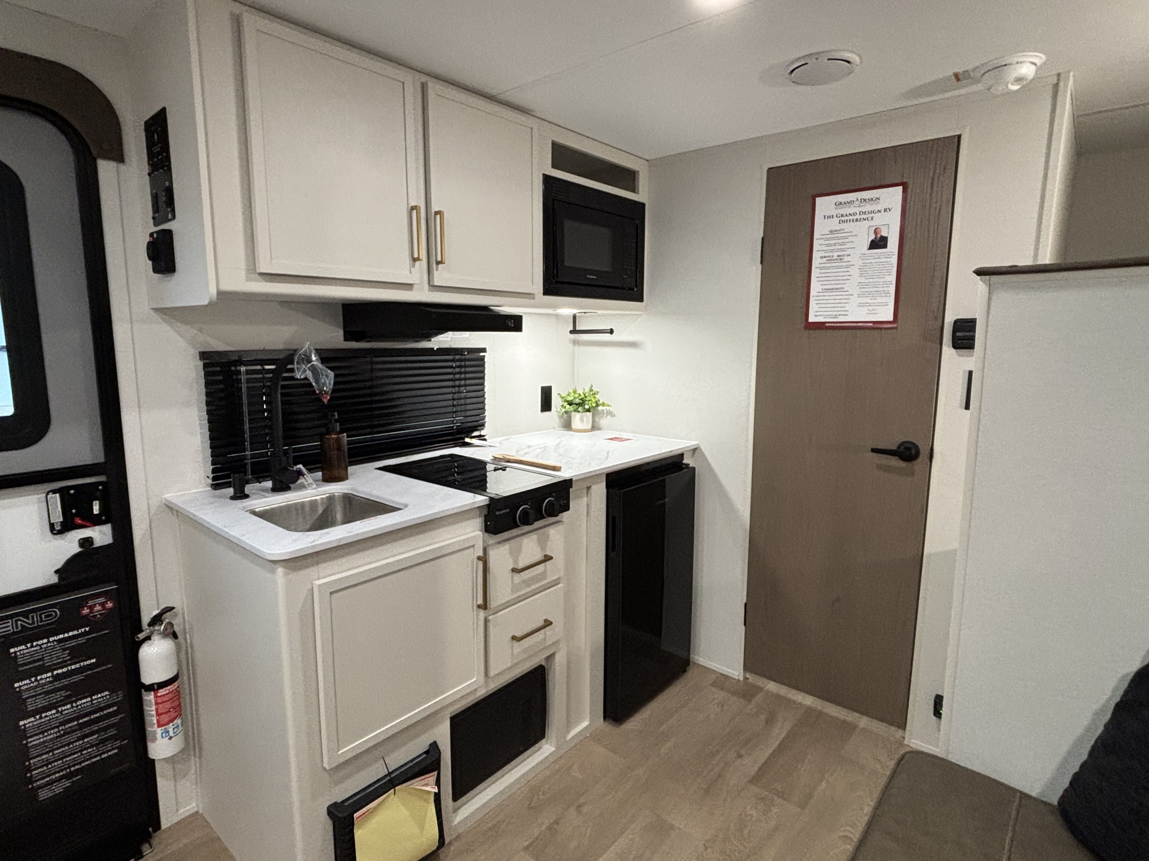 2026 Grand Design Transcend ONE 151BH - Image 11