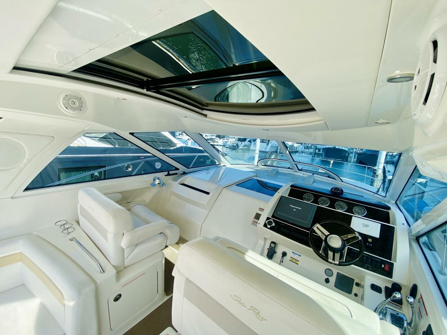 2010 Sea Ray 450 Sundancer - Image 26