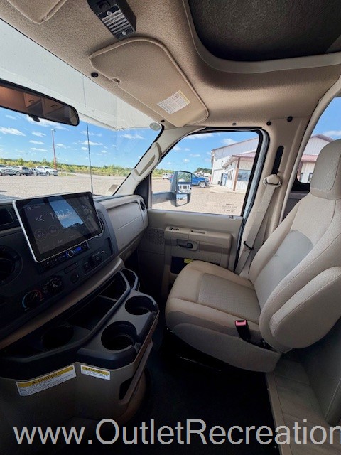 2026 Thor Motor Coach Pasadena SE28 - Image 9