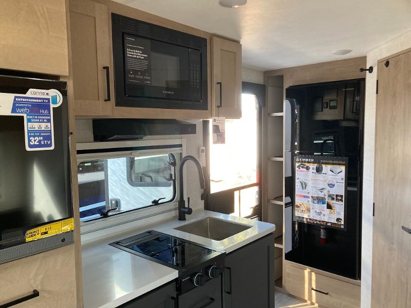 2026 Ember RV Overland Series 201FBQ - Image 11