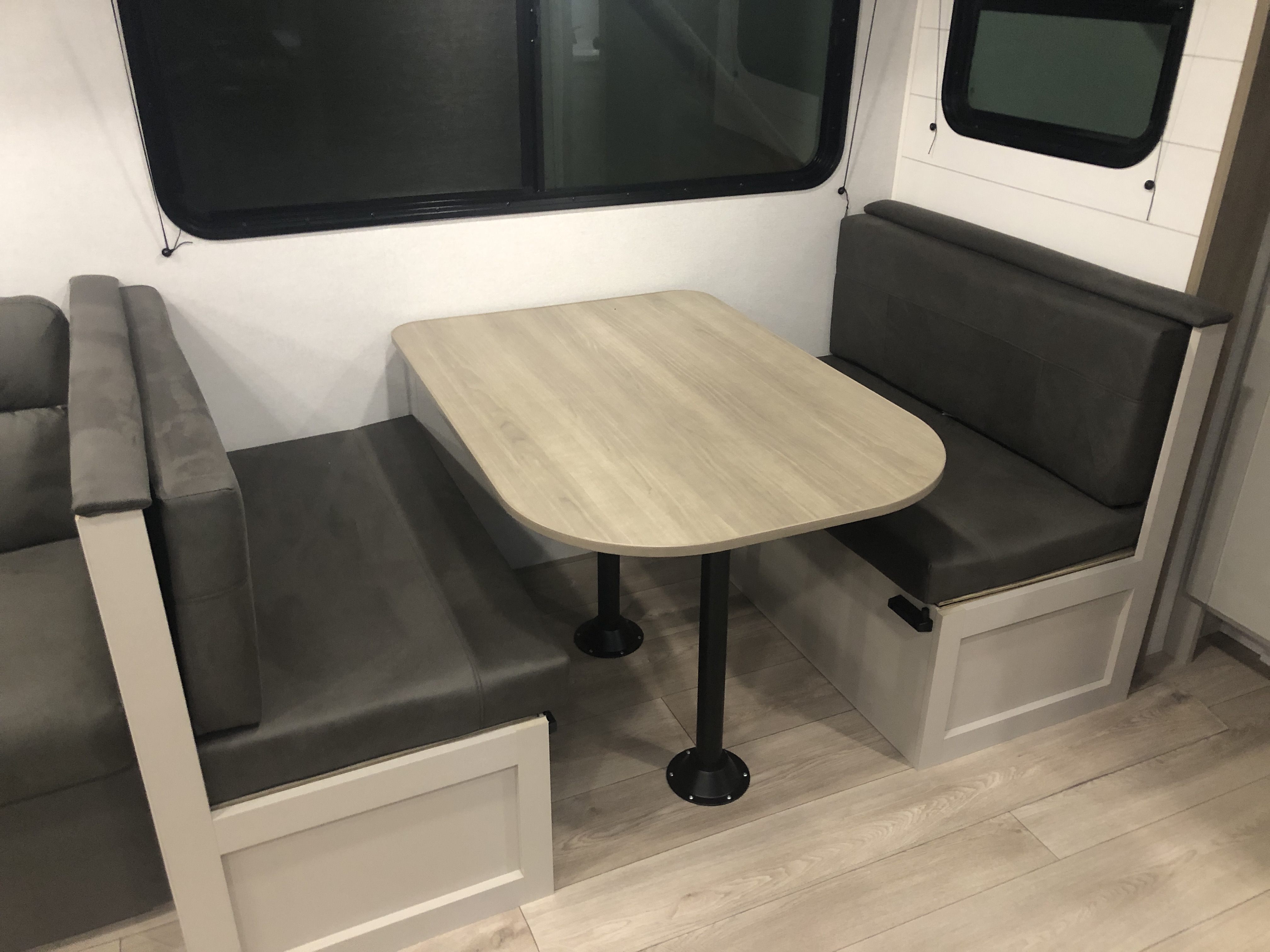 2027 Jayco Jay Flight SLX 262RLSW - Image 14