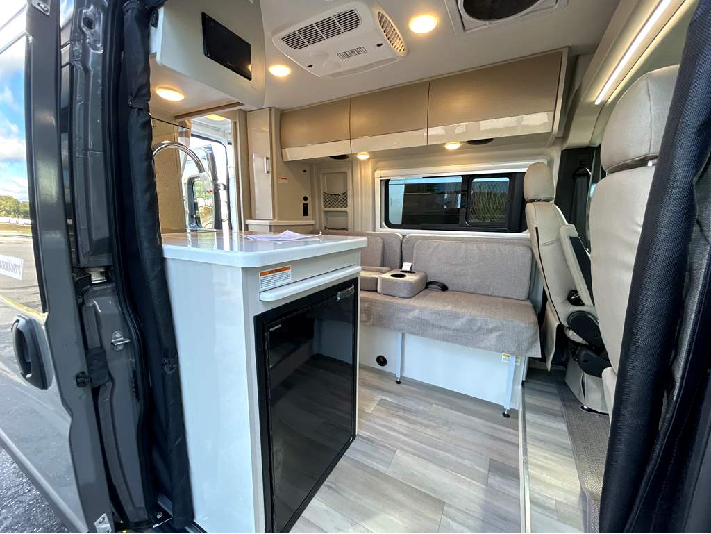2026 THOR MOTOR COACH SCOPE 18M - Image 11