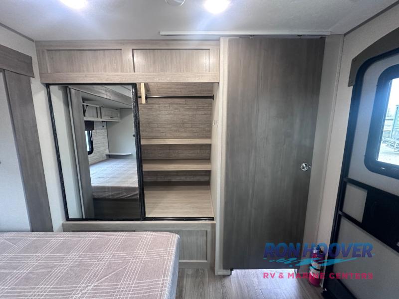 2026 COACHMEN 333DORM - Image 15