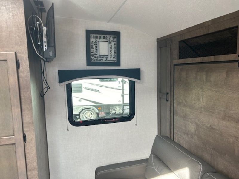 2023 Venture RV Sonic Lite SL170VBH - Image 6