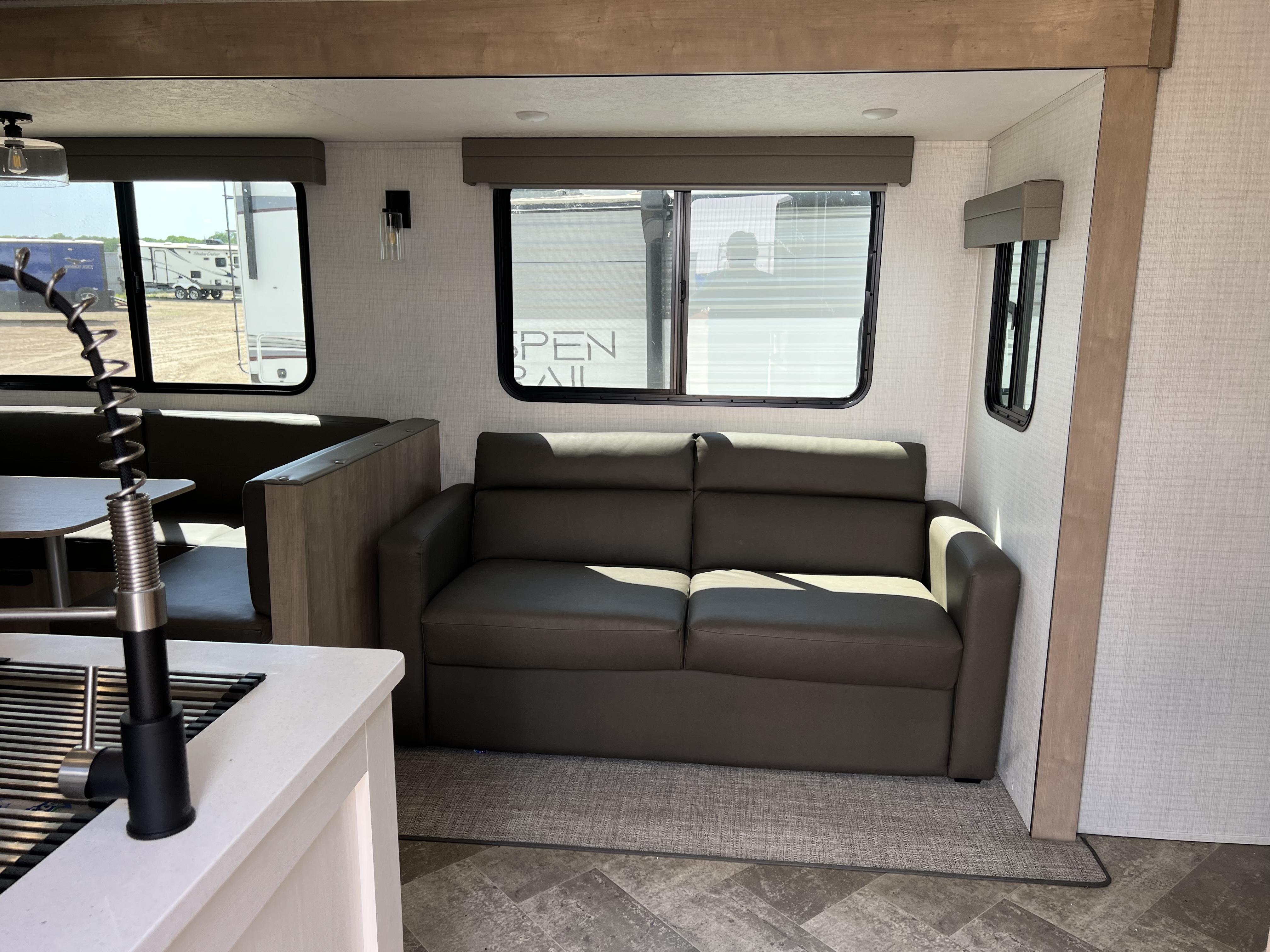2023 PALOMINO SOLAIRE 294BHS - Image 7